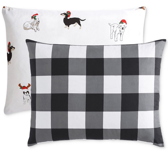 Full/Queen set includes 3 pieces: comforter (90" x 90"), two shams (20" x 26"') - Picture 11 of 13